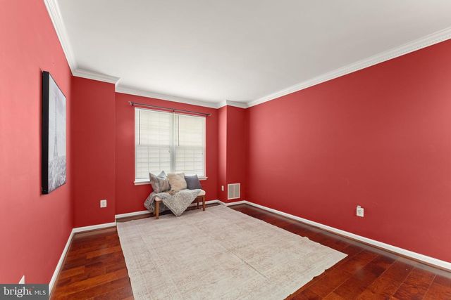 8352 MIDDLE RUDDINGS DR, Lorton, VA 22079