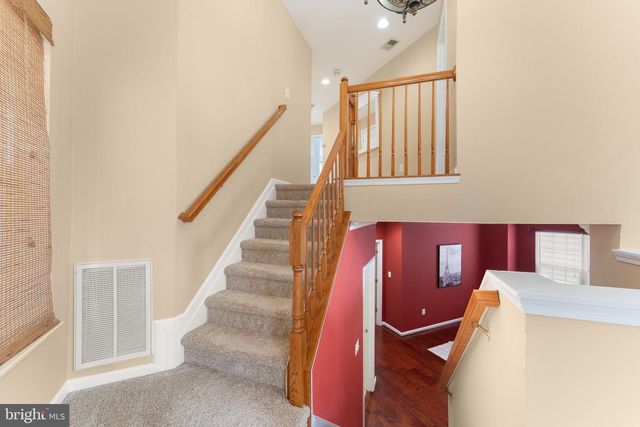 8352 MIDDLE RUDDINGS DR, Lorton, VA 22079
