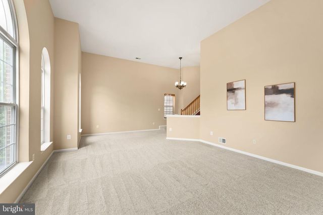 8352 MIDDLE RUDDINGS DR, Lorton, VA 22079