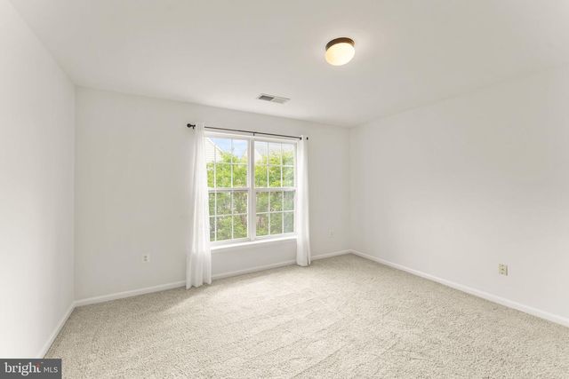 8352 MIDDLE RUDDINGS DR, Lorton, VA 22079