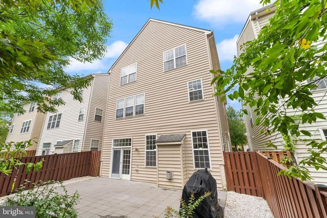 8352 MIDDLE RUDDINGS DR, Lorton, VA 22079