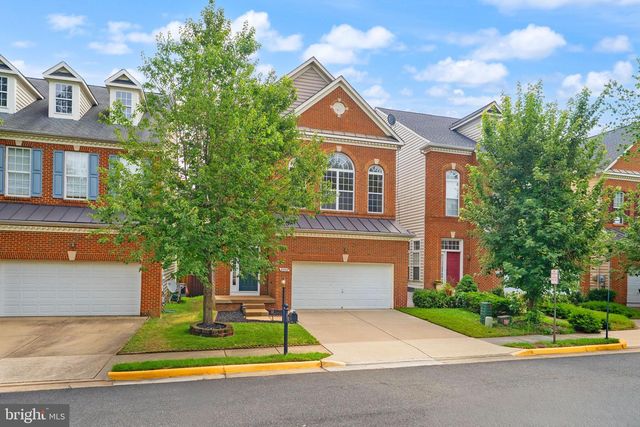 8352 MIDDLE RUDDINGS DR, Lorton, VA 22079