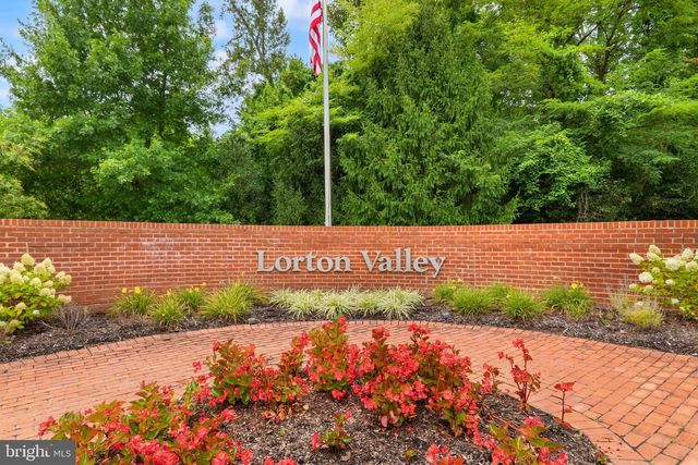 8352 MIDDLE RUDDINGS DR, Lorton, VA 22079