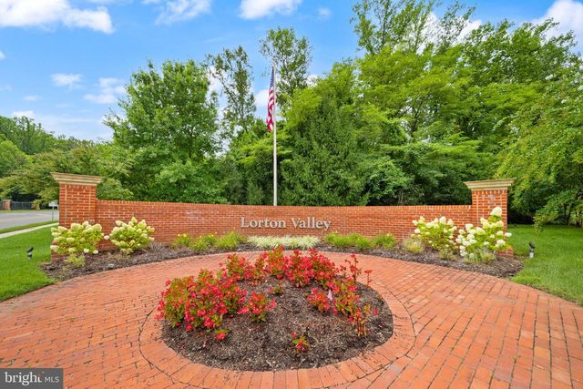 8352 MIDDLE RUDDINGS DR, Lorton, VA 22079