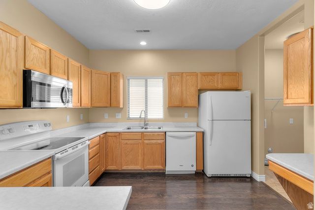 5203 W SWIFT WATER WAY, West Jordan, UT 84081