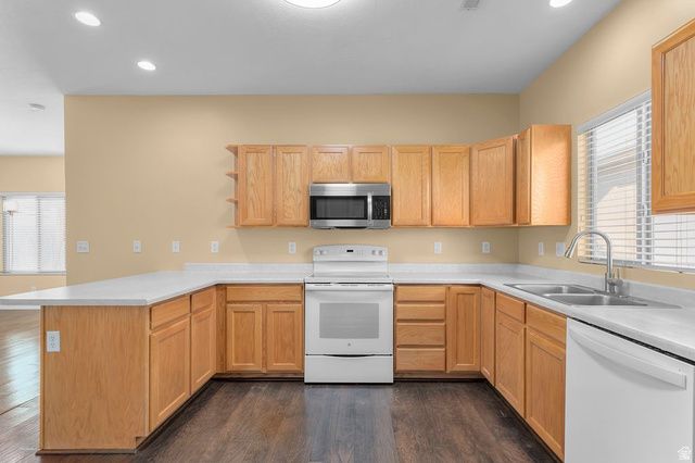 5203 W SWIFT WATER WAY, West Jordan, UT 84081