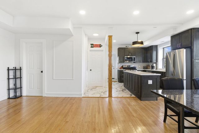 3414 W Medill Avenue 3, Chicago, IL 60647