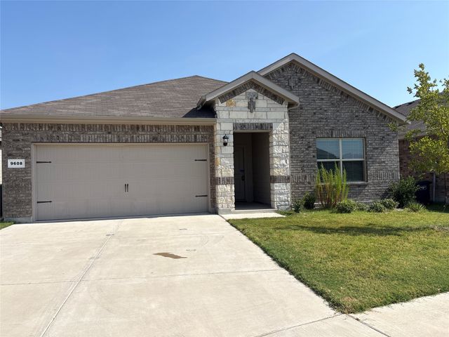 9608 Cherryville Road, Fort Worth, TX 76108