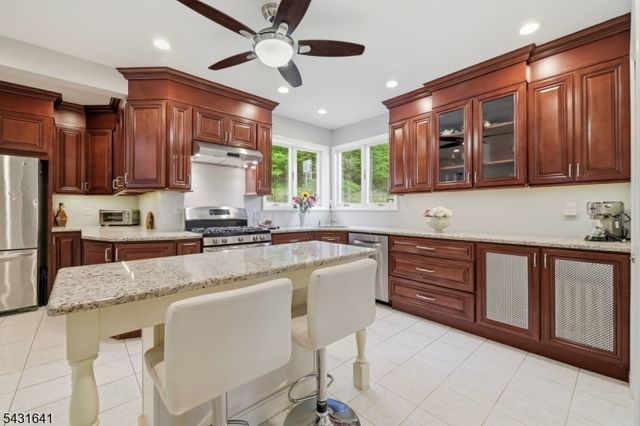 59 Mount Horeb Rd, Warren Twp., NJ 07059