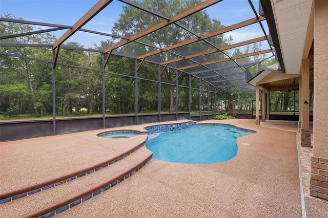 530 N BLUE LAKE AVENUE, Deland, FL 32724