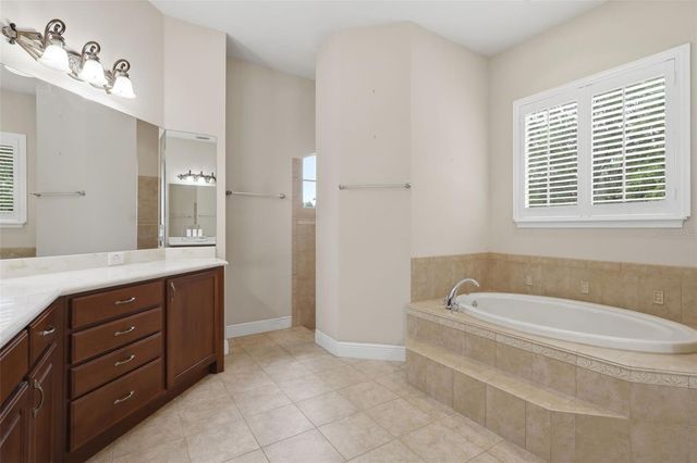 530 N BLUE LAKE AVENUE, Deland, FL 32724