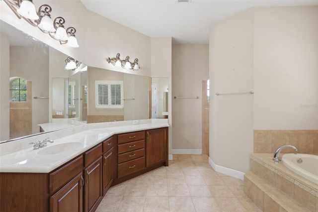 530 N BLUE LAKE AVENUE, Deland, FL 32724