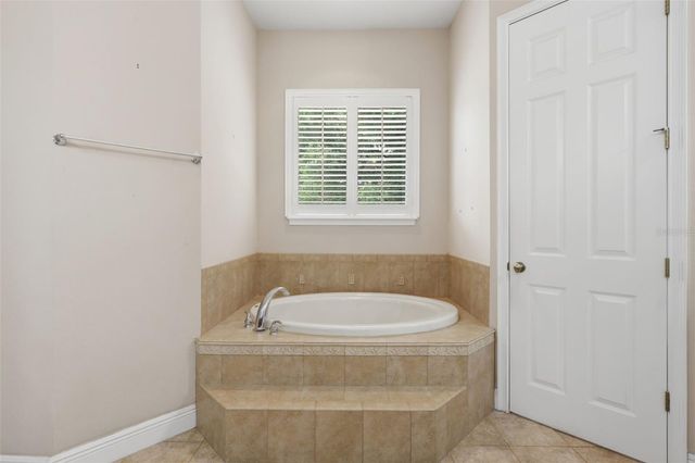 530 N BLUE LAKE AVENUE, Deland, FL 32724