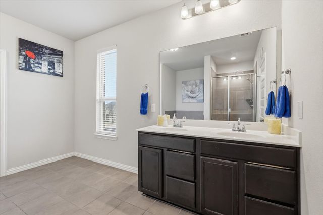 2409 Maple Stream Drive, Fort Worth, TX 76177