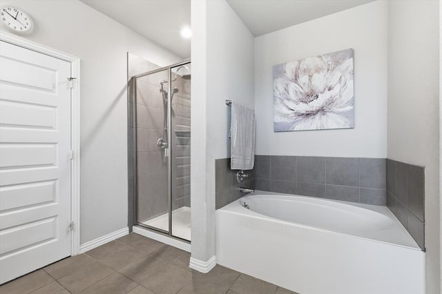 2409 Maple Stream Drive, Fort Worth, TX 76177