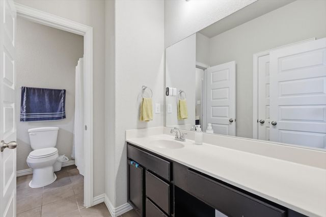 2409 Maple Stream Drive, Fort Worth, TX 76177