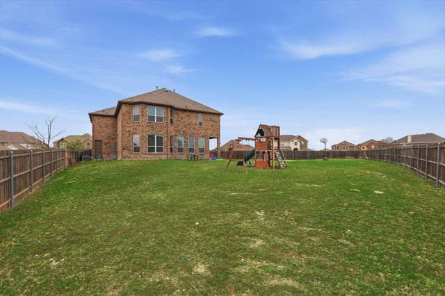 2409 Maple Stream Drive, Fort Worth, TX 76177