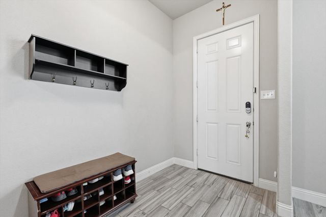 2409 Maple Stream Drive, Fort Worth, TX 76177