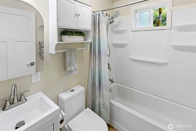 304314 Highway 101, Brinnon, WA 98320