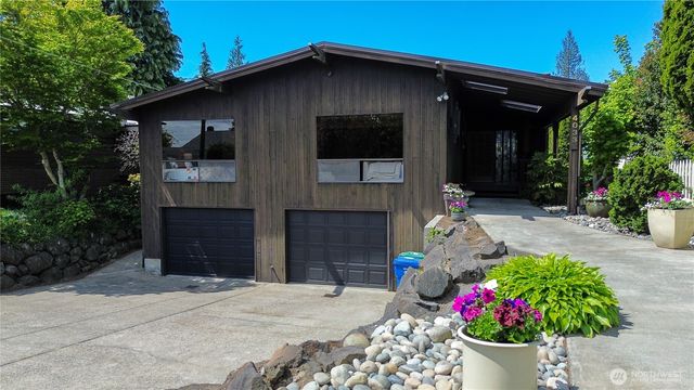 4033 52nd Place SW, Seattle, WA 98116