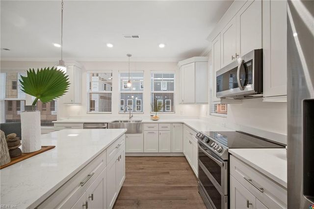 9608 21st Bay ST, Norfolk, VA 23518