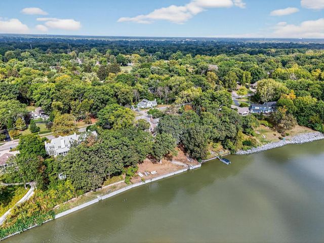 4215 River Road, Toledo, OH 43614