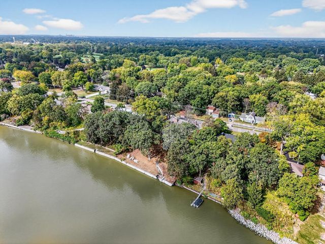 4215 River Road, Toledo, OH 43614