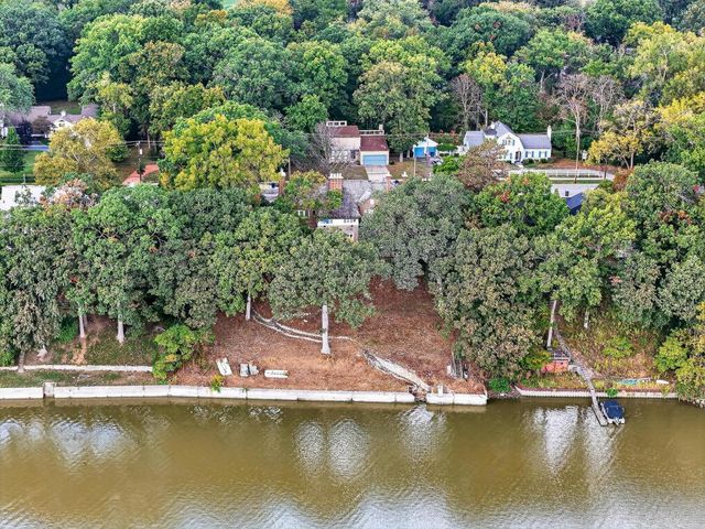 4215 River Road, Toledo, OH 43614