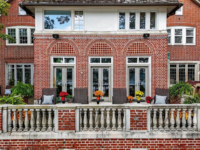 4215 River Road, Toledo, OH 43614