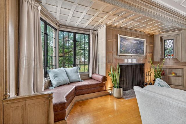 4215 River Road, Toledo, OH 43614