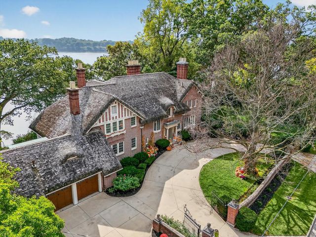 4215 River Road, Toledo, OH 43614