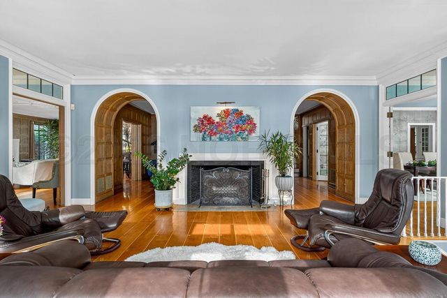 4215 River Road, Toledo, OH 43614