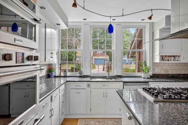 4215 River Road, Toledo, OH 43614