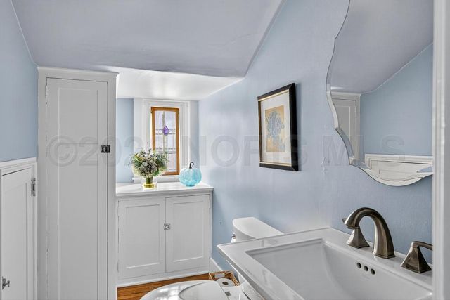 4215 River Road, Toledo, OH 43614