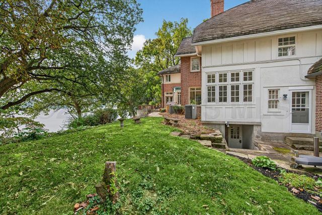 4215 River Road, Toledo, OH 43614