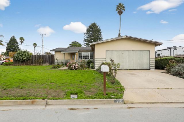 290 Zurich, Watsonville, CA 95076