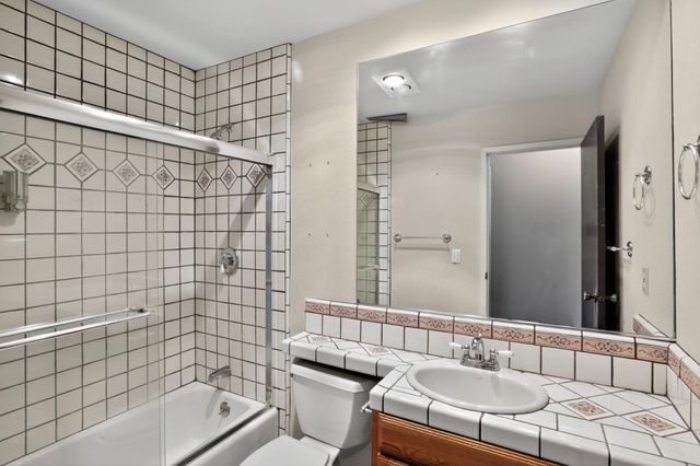 290 Zurich, Watsonville, CA 95076