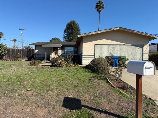 290 Zurich, Watsonville, CA 95076