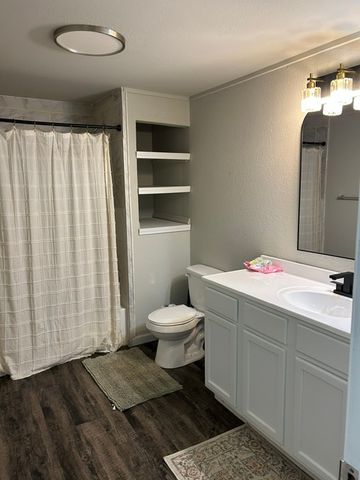1301 Morris Avenue, Springdale, AR 72764