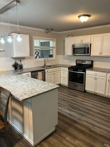 1301 Morris Avenue, Springdale, AR 72764