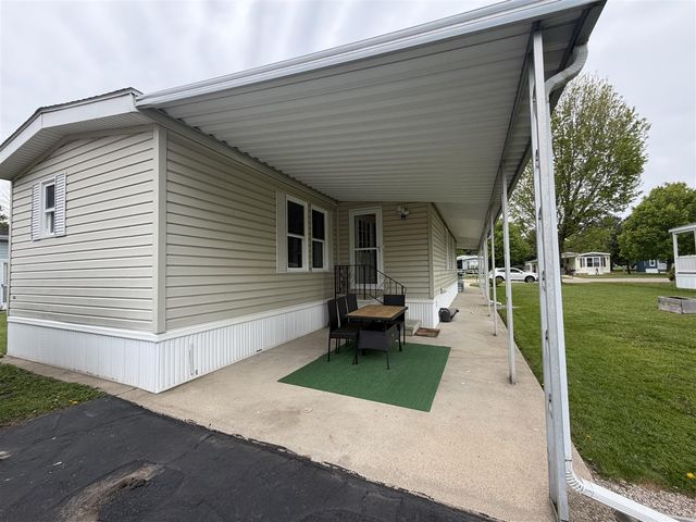 3110 Old Farm Road, Kalamazoo, MI 49004