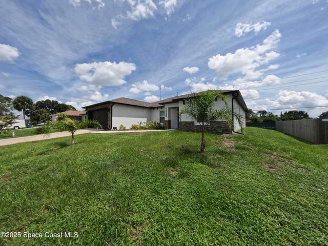 259 Wilton Avenue SW, Palm Bay, FL 32908