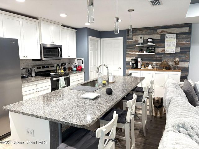 259 Wilton Avenue SW, Palm Bay, FL 32908