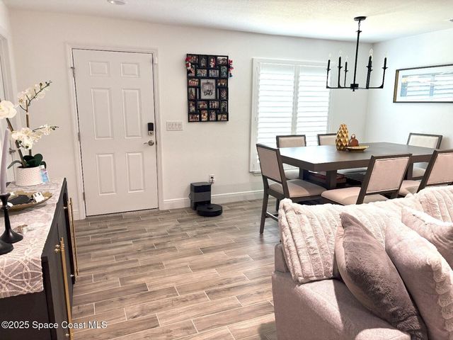 259 Wilton Avenue SW, Palm Bay, FL 32908