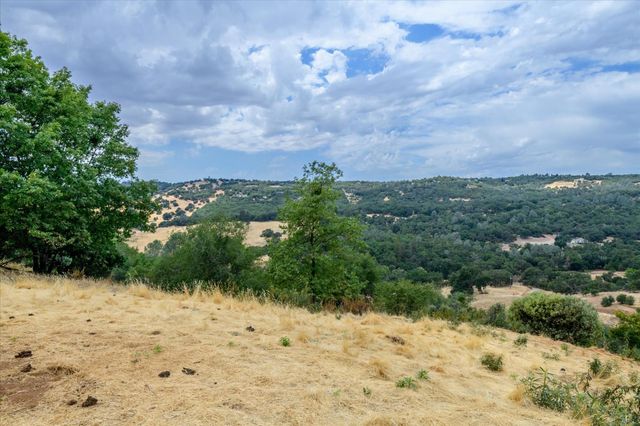 1641 Needmore Dr, Shingle Springs, CA 95682