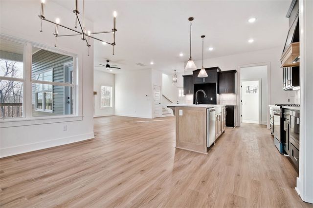 20 Kiswick Drive, Bella Vista, AR 72714
