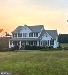 140 WOODS RIDGE LN, Reva, VA 22735