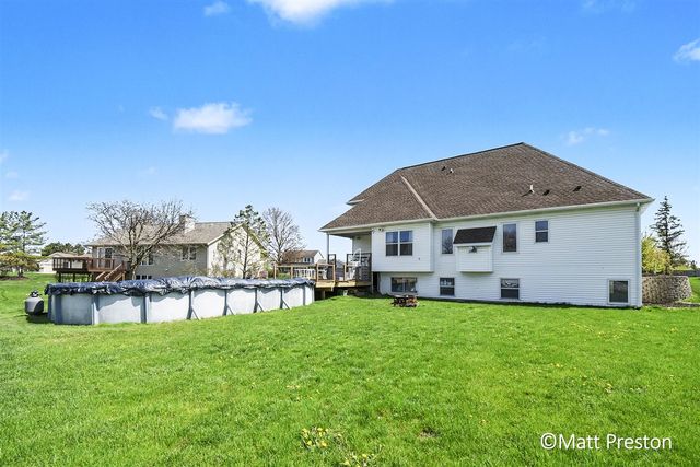 7707 Park Ridge Drive, Jenison, MI 49428