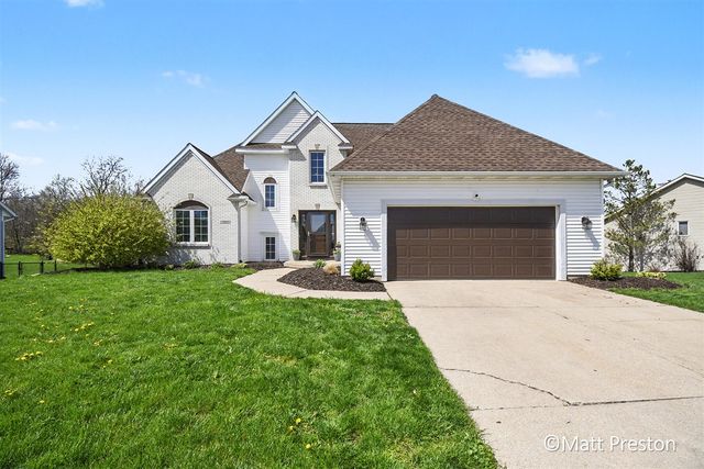 7707 Park Ridge Drive, Jenison, MI 49428