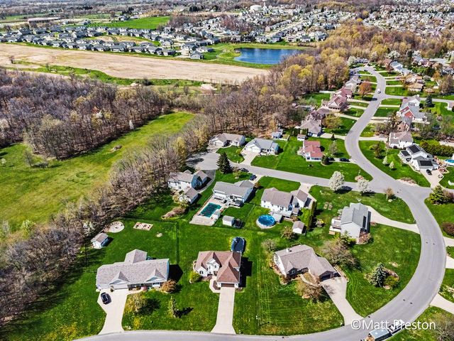 7707 Park Ridge Drive, Jenison, MI 49428